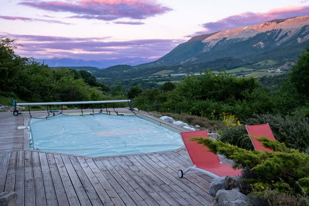 swimming pool covered